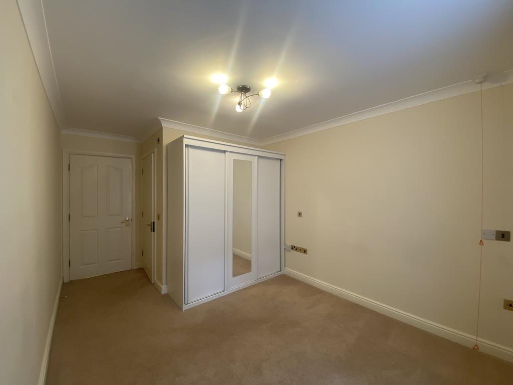Bedroom.JPG