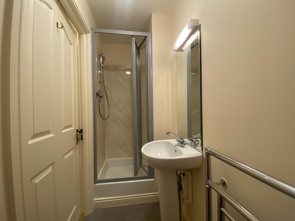 Shower room.JPG