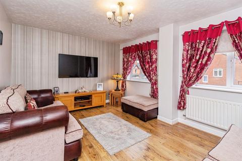 3 bedroom townhouse for sale, Gibson Close, Stafford