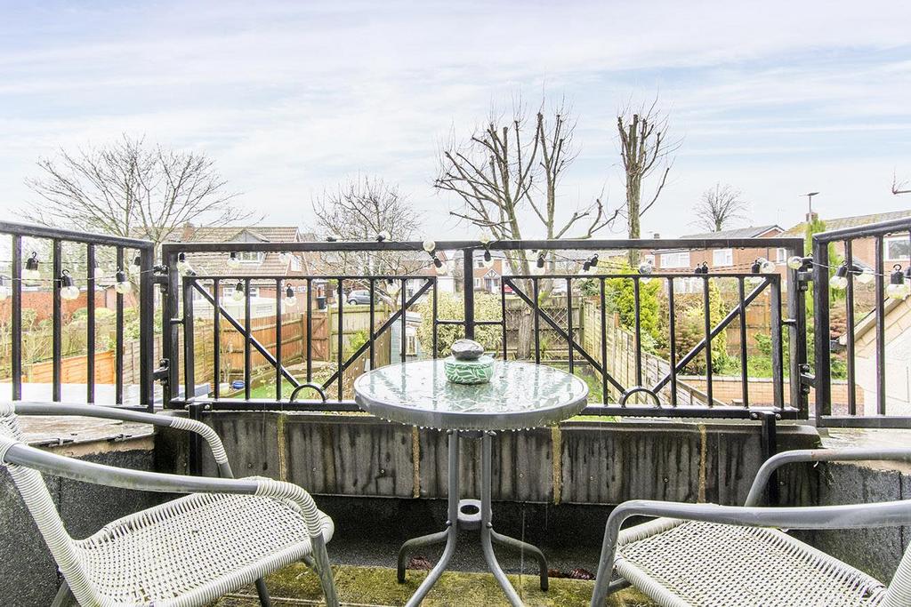 (Balcony Photo)