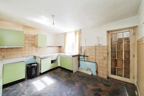 4 bedroom cottage for sale, Cheapside, Belper