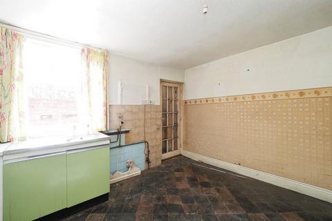4 bedroom cottage for sale, Cheapside, Belper