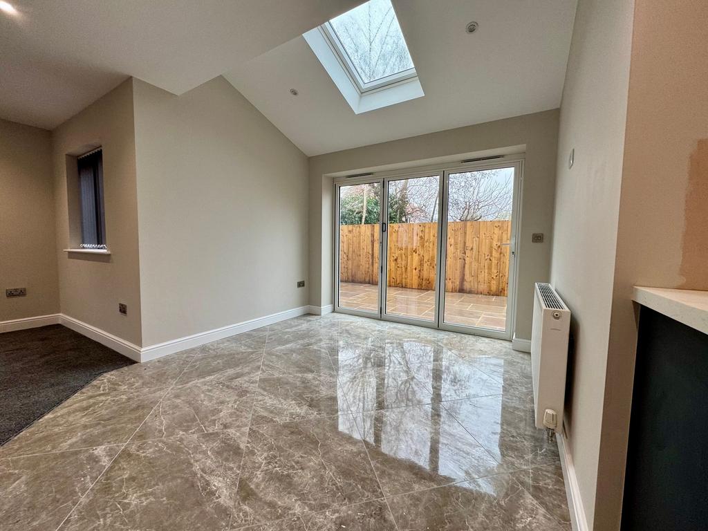 Dining area 2