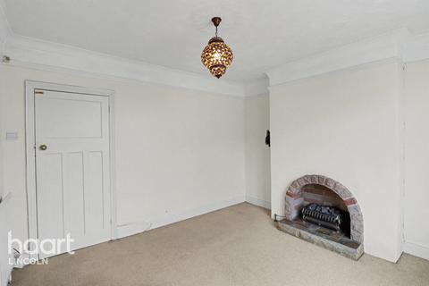 3 bedroom semi-detached house for sale, Harlaxton Road, Grantham