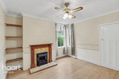 3 bedroom semi-detached house for sale, Harlaxton Road, Grantham