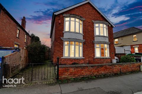 3 bedroom semi-detached house for sale, Harlaxton Road, Grantham