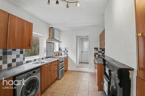 3 bedroom semi-detached house for sale, Harlaxton Road, Grantham