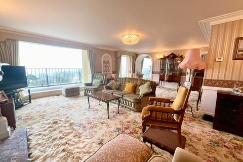 4 bedroom apartment for sale, Esplanade, Scarborough, YO11