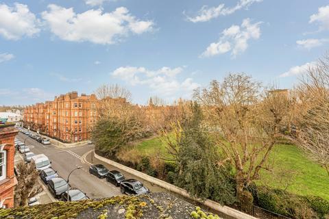 2 bedroom flat for sale, Queen's Club Gardens, London,W14