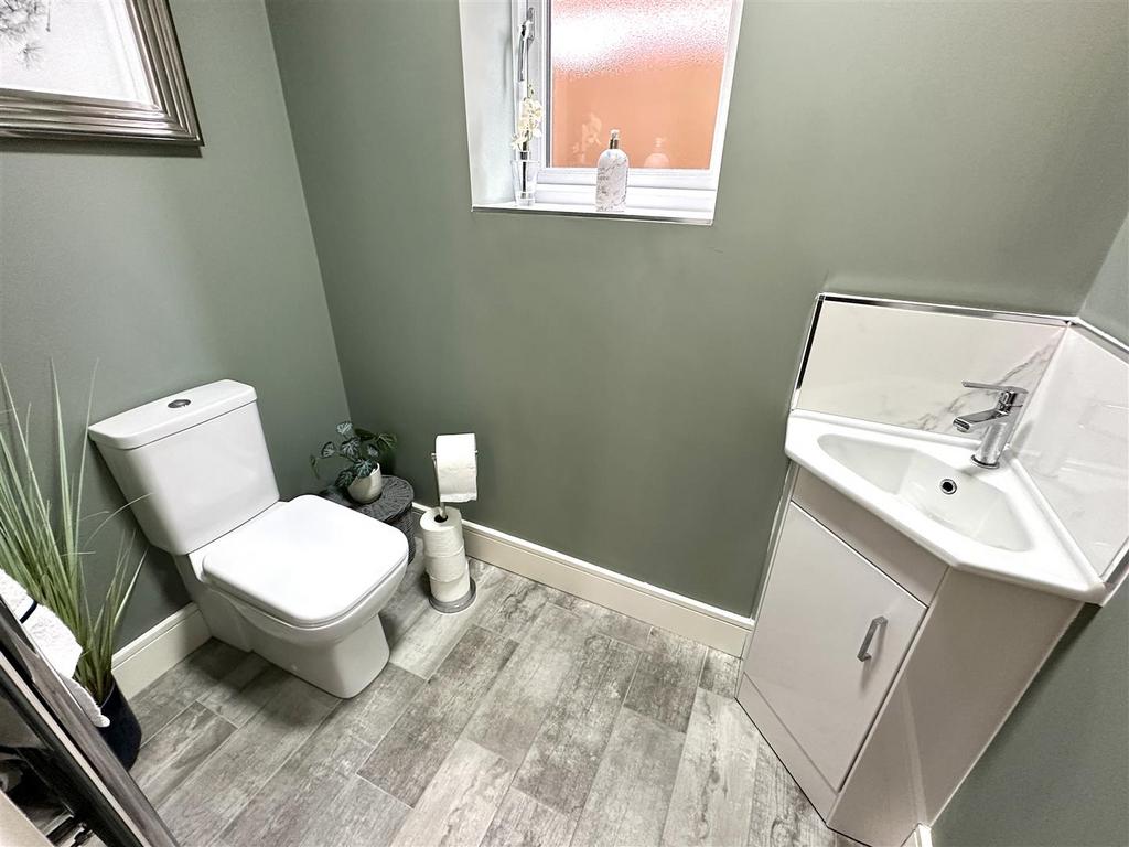 Downstairs wc