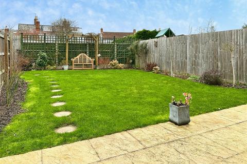 3 bedroom detached house for sale, Royal Oak Drive, Studley