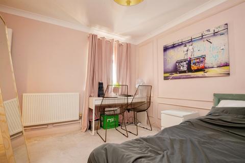 2 bedroom flat for sale, Daviot Street, Cardiff