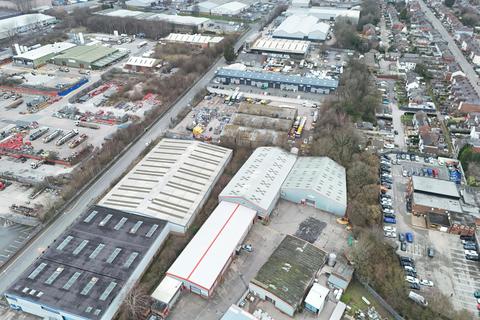 Warehouse to rent, Preistley Rd Manchester M28 2LX