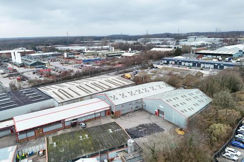 Warehouse to rent, Preistley Rd Manchester M28 2LX