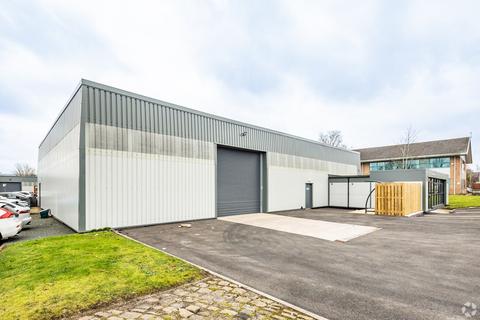 Warehouse to rent, Stuart Rd Altrincham WA14 5RX