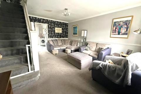 3 bedroom semi-detached house for sale, Puxton Drive, Kidderminster, DY11