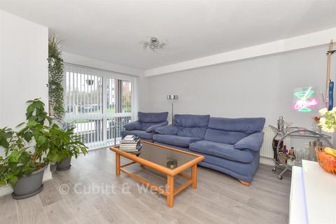 undefined, Commonwealth Drive, Crawley RH10