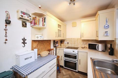2 bedroom ground floor flat for sale, Saffron Meadow, Stratford-Upon-Avon
