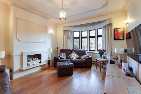 undefined, Beechway, Bexley, Kent, DA5