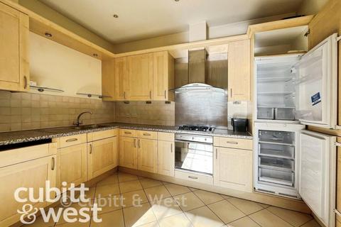 2 bedroom apartment for sale, Gunwharf Quays, Portsmouth, Hampshire