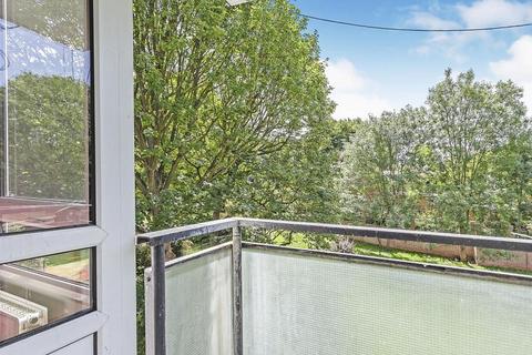 1 bedroom flat to rent, Grove Lane, London, SE5