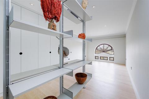 2 bedroom apartment to rent, 9 Devonhurst Place Heathfield Terrace Chiswick