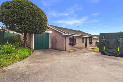 3 bedroom bungalow for sale, Bath Road, Stroud, Gloucestershire, GL5