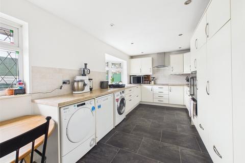 3 bedroom bungalow for sale, Bath Road, Stroud, Gloucestershire, GL5