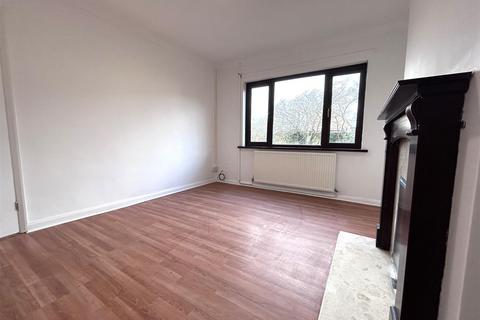 3 bedroom semi-detached house to rent, Strauss Road, Port Talbot