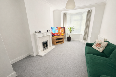 3 bedroom terraced house for sale, Dunston Road, Gateshead NE11