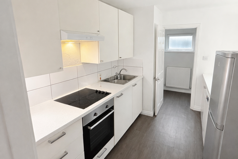 3 bedroom terraced house for sale, Dunston Road, Gateshead NE11