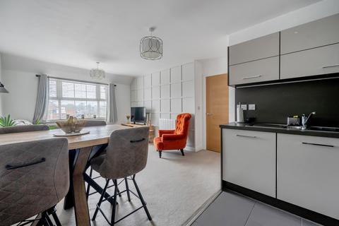 2 bedroom apartment for sale, Ashville Way, Berkshire RG41