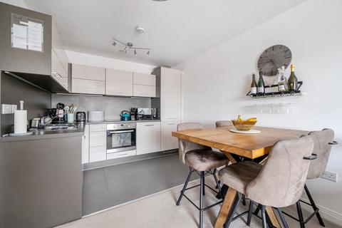 2 bedroom apartment for sale, Ashville Way, Berkshire RG41