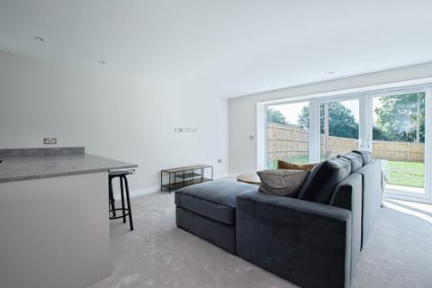 2 bedroom apartment for sale, Christchurch Road, Ferndown