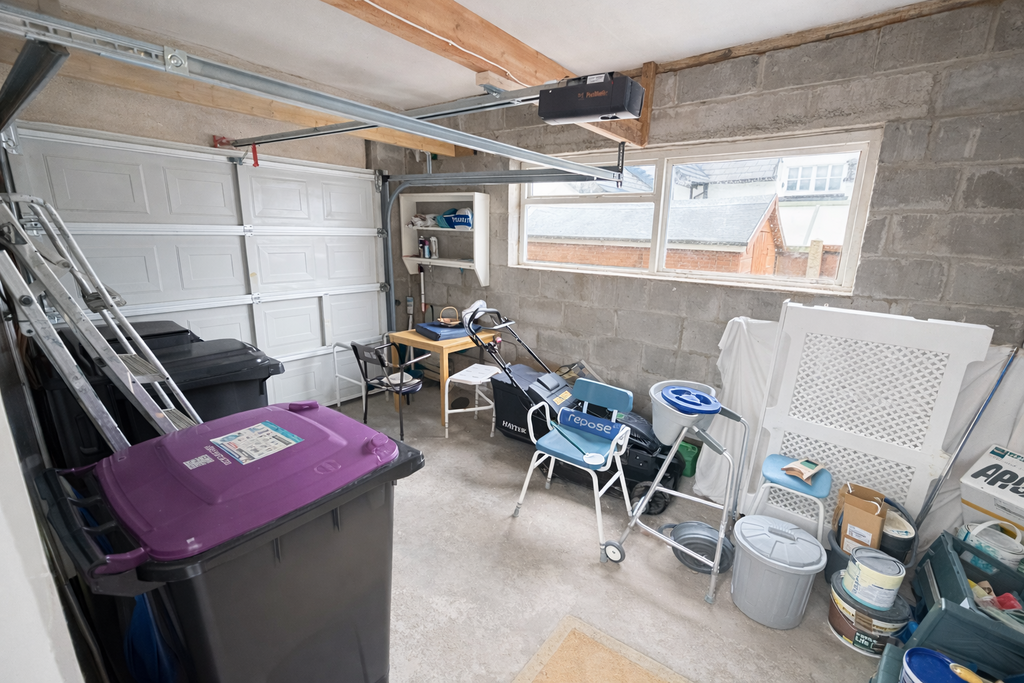 Meadow View Garage