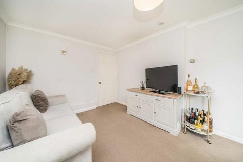 1 bedroom flat for sale, Grove Road, Surbiton KT6