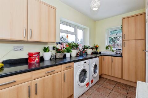 3 bedroom semi-detached house for sale, Belfast Avenue, SLOUGH