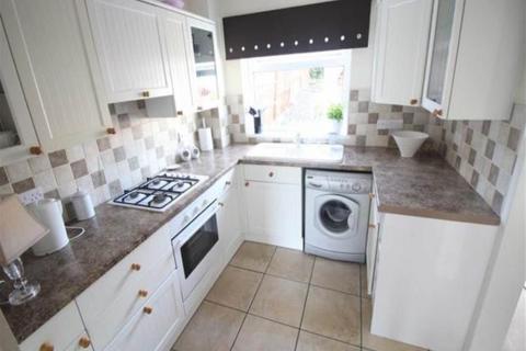 3 bedroom terraced house to rent, Heol Beuno, New Inn,