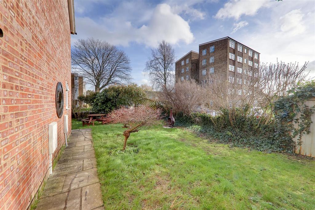 Front & Side Gardens