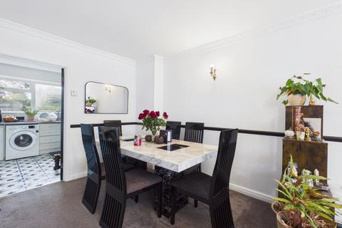 2 bedroom apartment for sale, Fordbridge Road, Ashford, Surrey, TW15