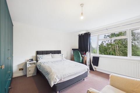 2 bedroom apartment for sale, Fordbridge Road, Ashford, Surrey, TW15