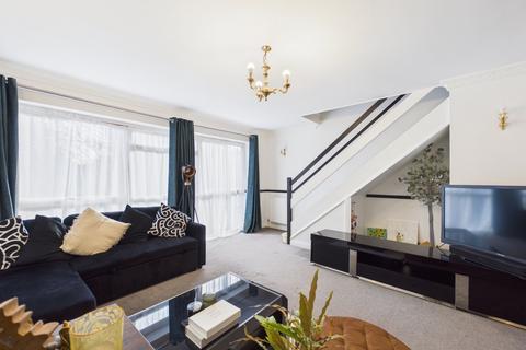 2 bedroom apartment for sale, Fordbridge Road, Ashford, Surrey, TW15