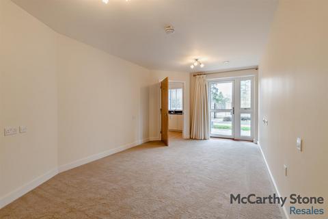 1 bedroom apartment for sale, Gilbert Place, Lowry Way, Swindon, WIltshire, SN3 1FX