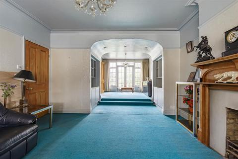 4 bedroom semi-detached house for sale, Ferry Road, Barnes, London, SW13