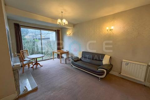 3 bedroom semi-detached house for sale, Sefton Avenue, London