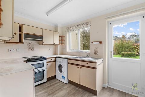 2 bedroom terraced house for sale, Kingsdale Court, Broadway WR12