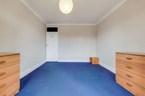 undefined, Great West Road, Isleworth, TW7