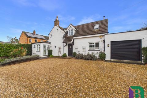 3 bedroom link detached house for sale, Narrow Path, Woburn Sands MK17