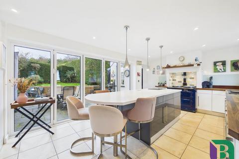 3 bedroom link detached house for sale, Narrow Path, Woburn Sands MK17