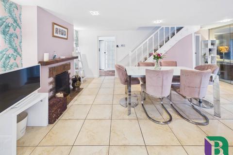 3 bedroom link detached house for sale, Narrow Path, Woburn Sands MK17